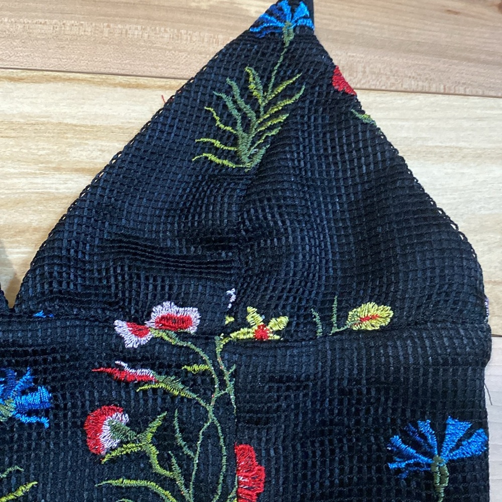 Floral Embroidered Black Bralette - Picture 4 of 12
